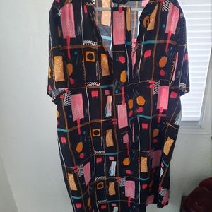 V Neck Patterned Tunic w Belt
